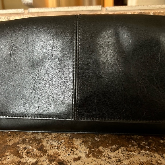 Classic small black Liz Claiborne handbag -l never used - Picture 1 of 7